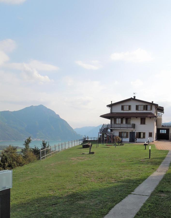 A. F.Antastic V.Iew Villa Costa Volpino Exterior photo